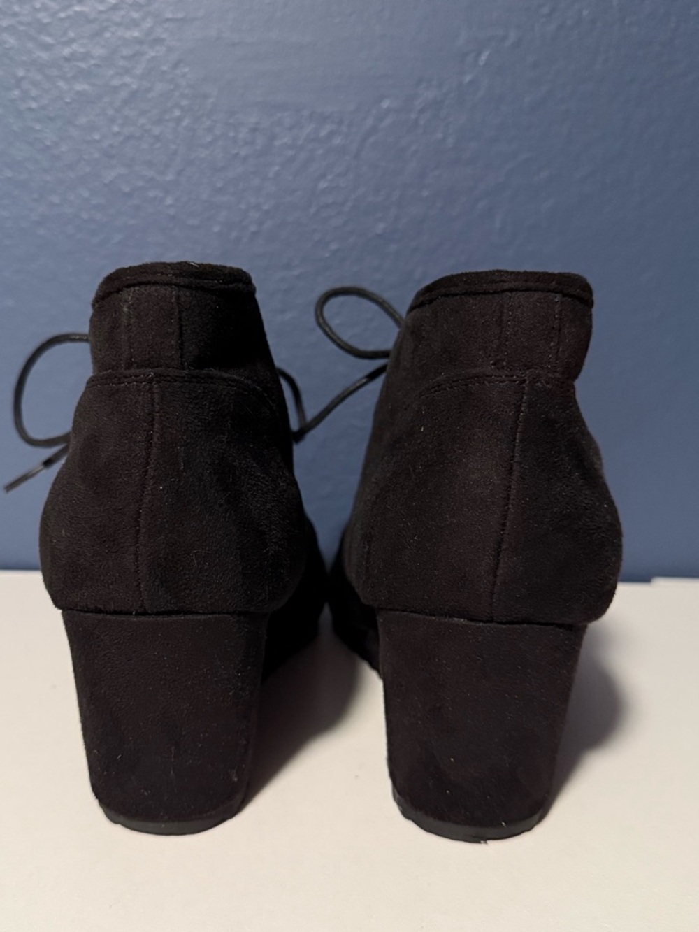 Torrid Faux Suede Wedge Ankle Lace-Up Black Booties Size 8 1/2 Wide Width - Picture 5 of 7